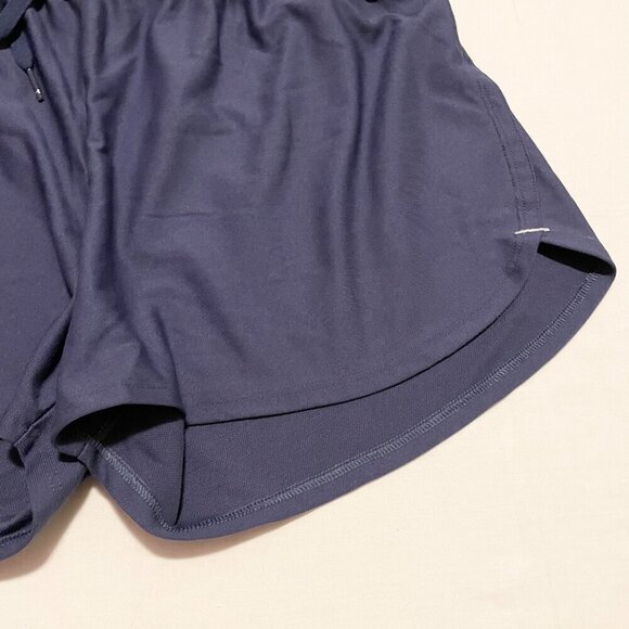 Under Armour Heatgear Loose Womens Shorts Size Medium - Picture 5 of 12